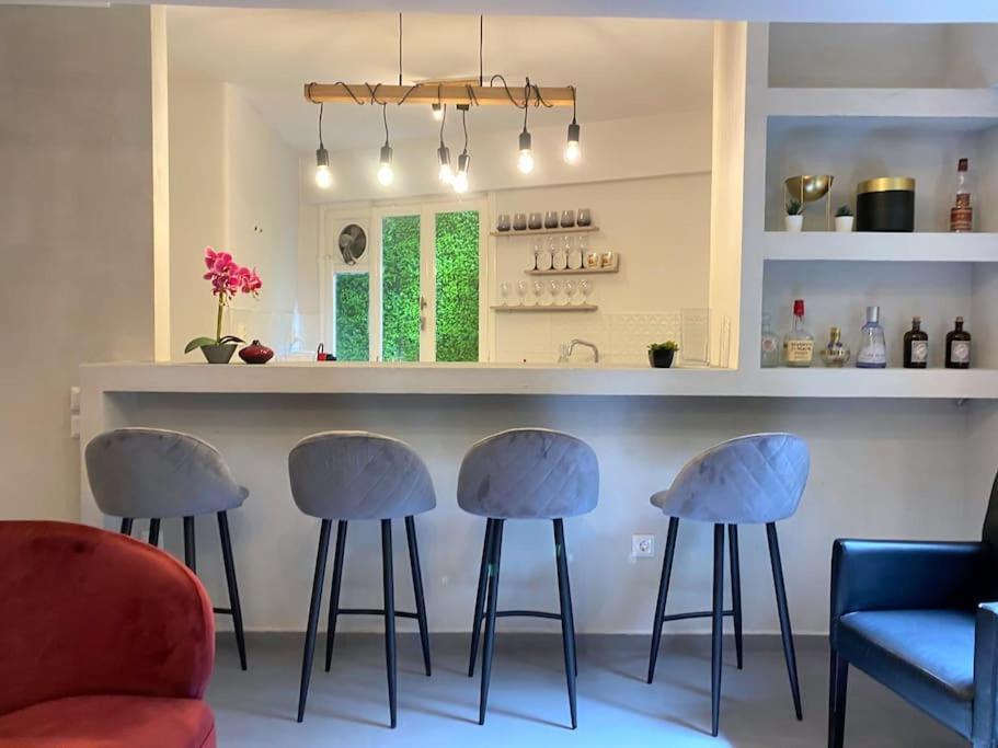 Brand New Modern Street-Style Studio /City Center Athena Bagian luar foto