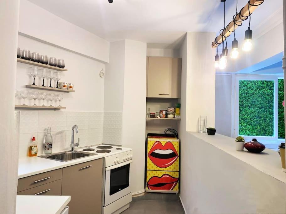 Brand New Modern Street-Style Studio /City Center Athena Bagian luar foto